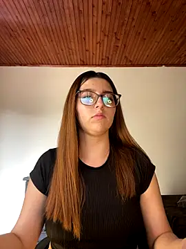 Snapshot of CoraVibes chatting on October 2025 07:33:01 PM CoraVibes online show from October 2025 07:33:01 PM