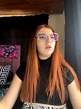 Snapshot of CoraVibes chatting on October 2025 07:55:02 PM CoraVibes online show from October 2025 07:55:02 PM