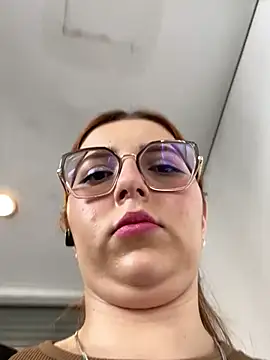 CoraVibes online show from March 2026 05:52:01 PM