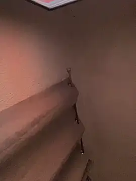 FiguralBeverage online show from December 2025 04:52:01 AM