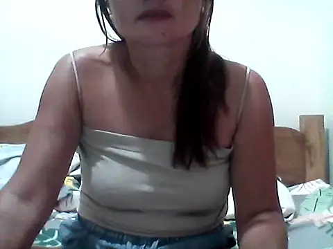 nathalie0045 online show from December 2025 09:01:02 PM