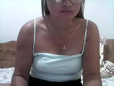 Snapshot of nathalie0045 chatting on March 2026 10:26:01 PM nathalie0045 online show from March 2026 10:26:01 PM
