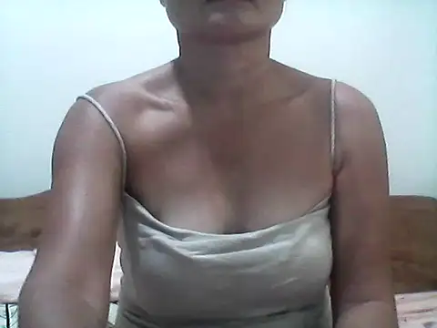 Snapshot of nathalie0045 chatting on April 2026 01:11:01 AM nathalie0045 online show from April 2026 01:11:01 AM