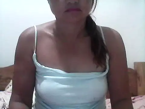 Snapshot of nathalie0045 chatting on April 2026 09:30:02 PM nathalie0045 online show from April 2026 09:30:02 PM
