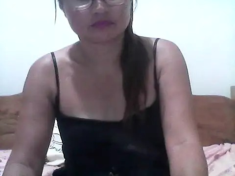 Snapshot of nathalie0045 chatting on April 2026 10:39:02 AM nathalie0045 online show from April 2026 10:39:02 AM
