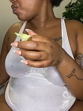 Snapshot of fatpussydallx chatting on September 2025 04:13:02 AM fatpussydallx online show from September 2025 04:13:02 AM