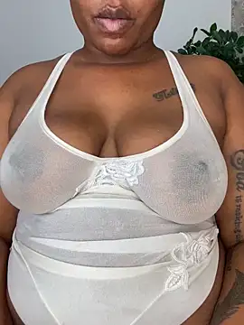 Snapshot of fatpussydallx chatting on September 2025 06:15:01 AM fatpussydallx online show from September 2025 06:15:01 AM