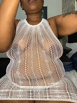 Snapshot of fatpussydallx chatting on November 2025 04:12:02 AM fatpussydallx online show from November 2025 04:12:02 AM