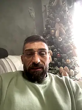 Snapshot of GmGit chatting on December 2025 01:42:01 PM GmGit online show from December 2025 01:42:01 PM