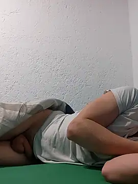 Snapshot of thelion0508 chatting on October 2025 06:27:02 PM thelion0508 online show from October 2025 06:27:02 PM