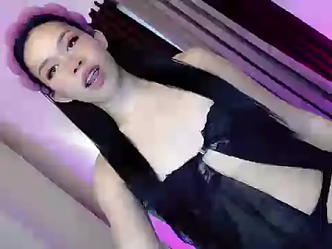 Snapshot of mysterious_flower101 chatting on November 2025 11:05:01 PM mysterious flower101 online show from November 2025 11:05:01 PM