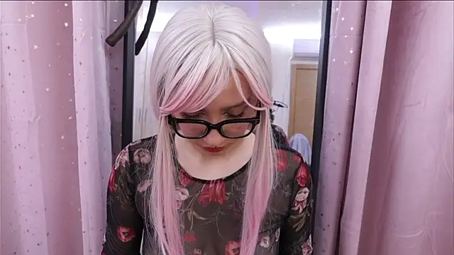 CoralineSky online show from October 2025 09:26:02 PM