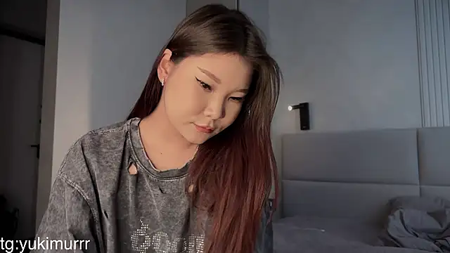 iamyuki online show from February 2026 05:03:02 AM