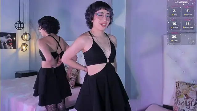 Snapshot of Lexyy_Bluee chatting on October 2025 10:51:02 PM Lexyy Bluee online show from October 2025 10:51:02 PM