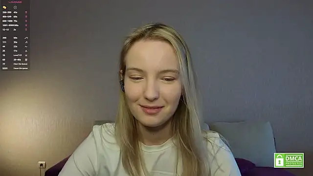 HongTomczak online show from June 2026 07:43:02 AM