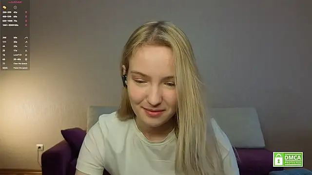 HongTomczak online show from June 2026 07:52:01 AM