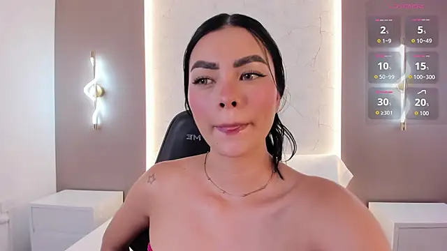 Snapshot of emily_tolson chatting on December 2025 07:53:02 PM emily tolson online show from December 2025 07:53:02 PM