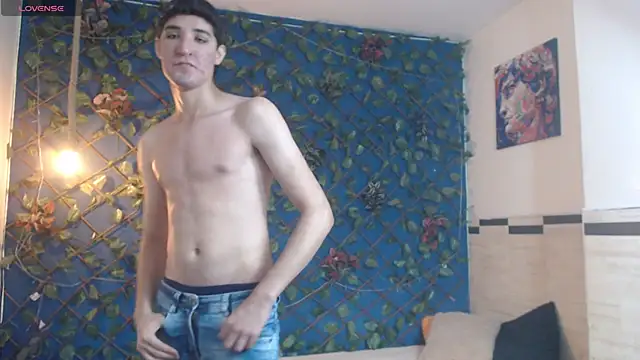 whitebull2606 online show from September 2025 12:27:02 PM