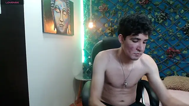 whitebull2606 online show from October 2025 12:41:02 PM