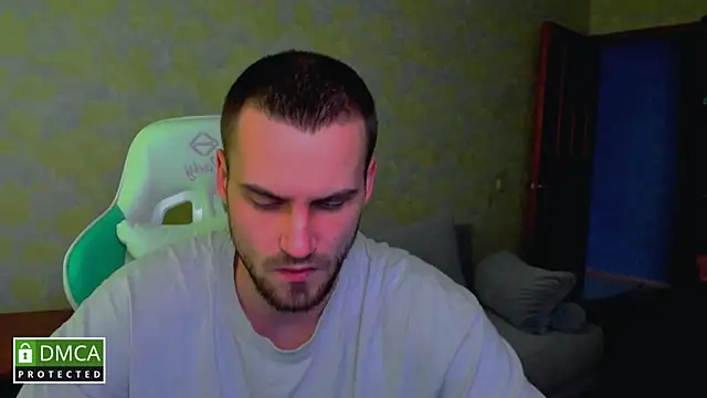 Snapshot of iveran-one chatting on September 2025 08:04:01 AM iveran-one online show from September 2025 08:04:01 AM