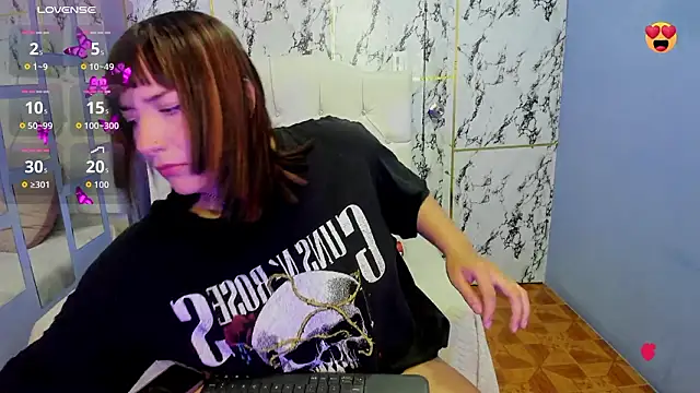 Itsuki N online show from February 2026 01:04:02 PM