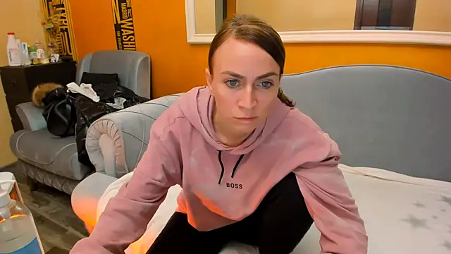 Roxee33 online show from November 2025 07:47:02 PM