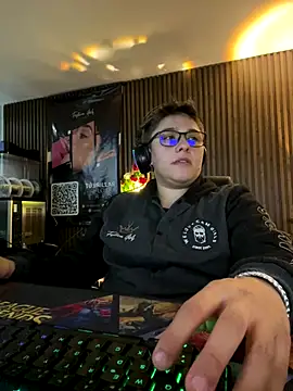 IanGilbert online show from December 2025 07:04:01 AM