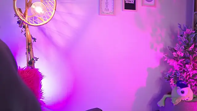  chloe moons  online show from November 2025 07:34:02 PM