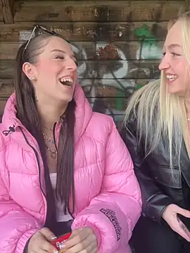 lisapeperoni online show from February 2026 02:54:02 PM