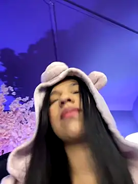 DaliaPearl online show from September 2025 11:32:02 AM