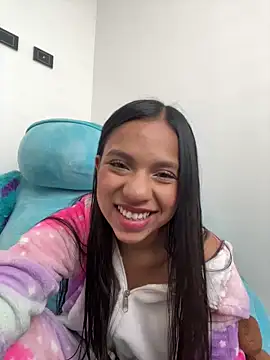 DaliaPearl online show from September 2025 12:07:01 PM