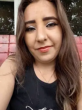 isabella lovem online show from June 2026 10:47:02 PM