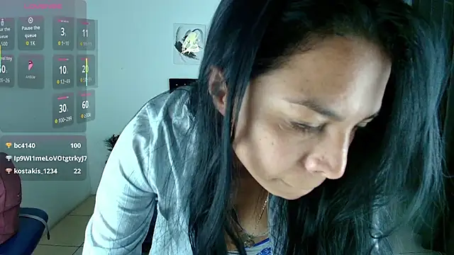 Sara f W online show from February 2026 11:19:02 PM