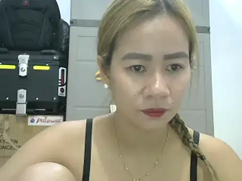 sexy licious69 online show from December 2024 04:17:01 PM