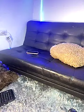 Snapshot of CurlyVenus chatting on September 2025 02:49:01 AM CurlyVenus online show from September 2025 02:49:01 AM