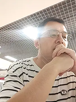 Snapshot of nnnnnan9527 chatting on September 2025 03:06:02 AM nnnnnan9527 online show from September 2025 03:06:02 AM