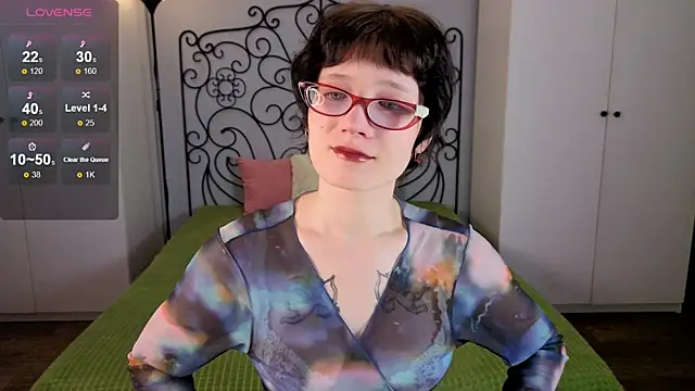 oliviafairy1 online show from October 2025 02:49:01 PM