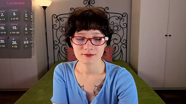 oliviafairy1 online show from October 2025 03:57:02 PM