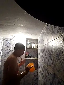 Nihaal17 online show from October 2025 02:59:02 PM