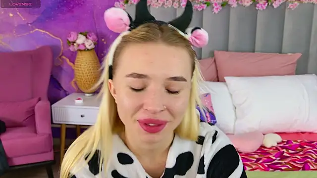 RachelColon online show from October 2025 11:08:02 AM