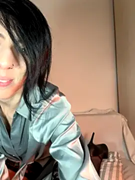 flowermadness online show from December 2025 12:36:01 PM