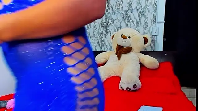 maia bronce online show from September 2025 07:37:01 PM