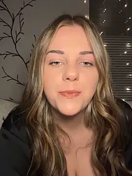 Snapshot of ItsLxsa chatting on September 2025 08:58:02 PM ItsLxsa online show from September 2025 08:58:02 PM