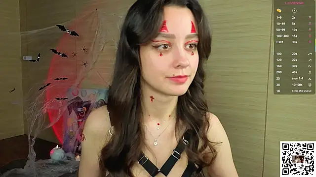 VineciaDestors online show from October 2025 06:19:01 PM