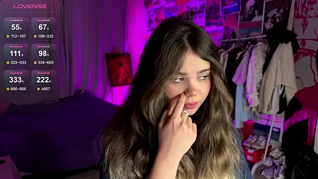 PinkiRay online show from September 2025 06:20:01 PM