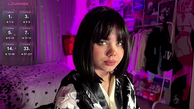 PinkiRay online show from September 2025 05:24:02 PM