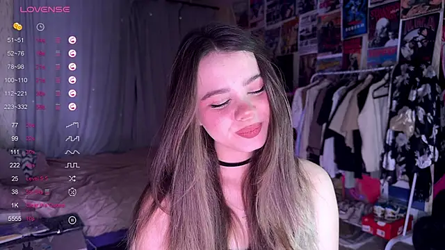 PinkiRay online show from November 2025 05:45:02 PM