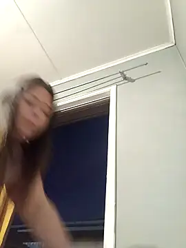 tudiablitalitabellaaa online show from November 2025 12:00:02 AM