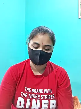 Snapshot of DivyaBhabhi69@xh chatting on June 2026 03:44:01 AM DivyaBhabhi69xh online show from June 2026 03:44:01 AM