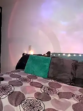 Emmaa  Smiith online show from September 2025 03:03:02 PM